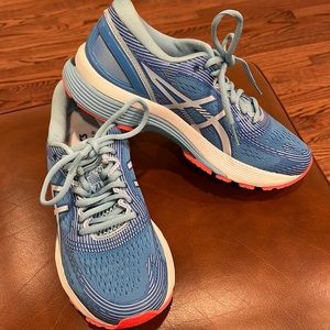 ASICS GEL-Nimbus 21 in Blue Coast/Skylight - size 7 wide - NWOT